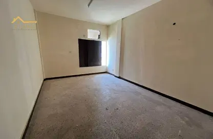 Apartment - 4 Bedrooms - 2 Bathrooms for rent in Rolla Square - Rolla Area - Sharjah