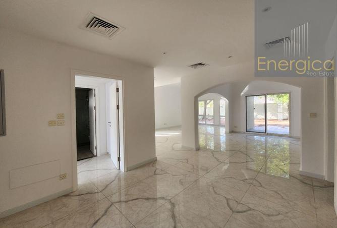 15183621 - Property Image 2