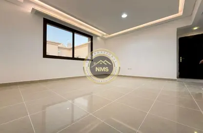 شقة - غرفة نوم - 2 حمامات للايجار في شارع المطار - أبوظبي شقة - غرفة نوم - 2 حمامات للايجار في شارع المطار - أبوظبي