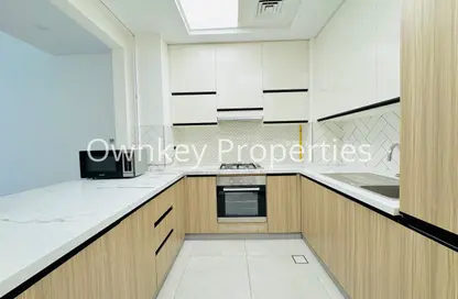 Apartment - 1 Bedroom - 2 Bathrooms for rent in The Waves Residences - Mankhool - Bur Dubai - Dubai