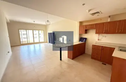 شقة - 1 حمام للايجار في شقق الجولف - قرية الحمرا - رأس الخيمة شقة - 1 حمام للايجار في شقق الجولف - قرية الحمرا - رأس الخيمة