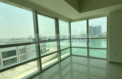 Empty Room image for: Apartment - 2 Bedrooms - 4 Bathrooms for rent in Bay View Tower - Marina Square - Al Reem Island - Abu Dhabi, Image 1