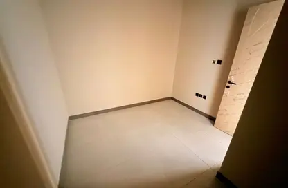 Apartment - 3 Bedrooms - 4 Bathrooms for rent in Al Rumailah building - Al Rumailah 2 - Al Rumaila - Ajman
