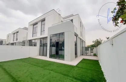 End Unit | Brand New | Park View