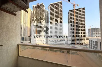 Apartment - 2 Bedrooms - 3 Bathrooms for rent in Emirates City - Ajman