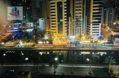 شقة - 2 غرف نوم - 2 حمامات للايجار في برج الوليد - القصباء - الشارقة