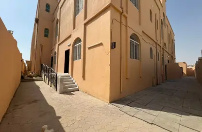 Apartment - Studio - 1 Bathroom for rent in Shakhbout City - Abu Dhabi