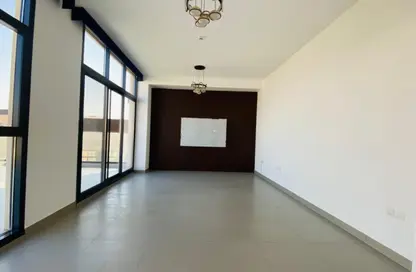 بنتهاوس - 2 غرف نوم - 3 حمامات للبيع في أسواق للعقارات - الممشى - مويلح - الشارقة بنتهاوس - 2 غرف نوم - 3 حمامات للبيع في أسواق للعقارات - الممشى - مويلح - الشارقة