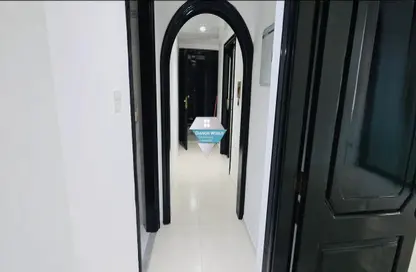 Apartment - 2 Bedrooms - 2 Bathrooms for rent in Tourist Club Area - Abu Dhabi