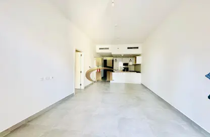 Apartment - 1 Bedroom - 2 Bathrooms for rent in Lucky 1 Residence - Jumeirah Village Circle - Dubai