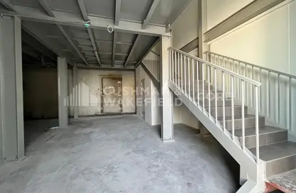 Warehouse - Studio for rent in Al Quoz Industrial Area - Al Quoz - Dubai