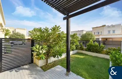 Villa - 2 Bedrooms - 4 Bathrooms for sale in Springs 11 - The Springs - Dubai
