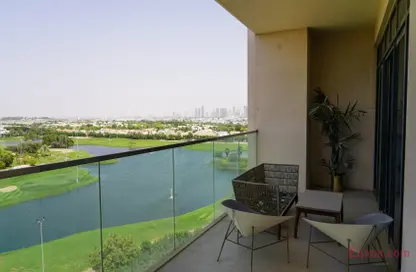 Apartment - 3 Bedrooms - 4 Bathrooms for rent in Vida Residence 3 - Vida Residence - The Hills - Dubai