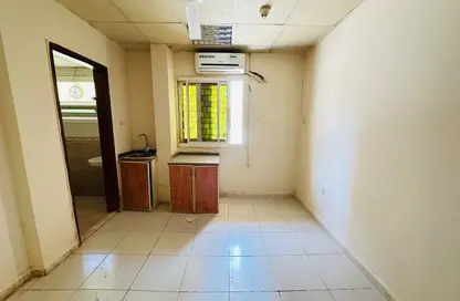 Apartment - Studio - 1 Bathroom for rent in Al Shamsi 1 - Muwaileh Commercial - Sharjah