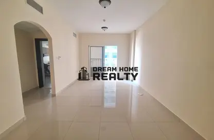 Apartment - 2 Bedrooms - 2 Bathrooms for rent in Al Mamzar - Sharjah - Sharjah