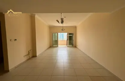 Apartment - 2 Bedrooms - 3 Bathrooms for rent in Al Khan Lagoon - Al Khan - Sharjah