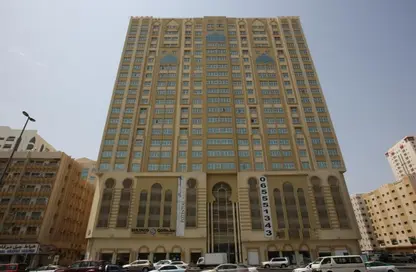 Apartment - 1 Bedroom - 1 Bathroom for rent in Al Mabrooka Tower - Al Majaz 1 - Al Majaz - Sharjah