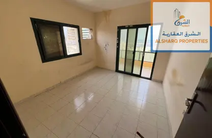 شقة - 2 غرف نوم - 1 حمام للايجار في مساكن كورنيش عجمان - طريق كورنيش عجمان - عجمان