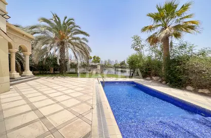 Villa - 4 Bedrooms - 5 Bathrooms for rent in Entertainment Foyer - European Clusters - Jumeirah Islands - Dubai