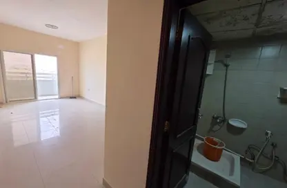 Apartment - Studio - 1 Bathroom for rent in Abna Saqer Building - Al Hamidiya 1 - Al Hamidiya - Ajman