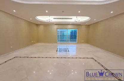 شقة - 4 غرف نوم - 5 حمامات للايجار في A برج الخليج - عود ميثاء - بر دبي - دبي