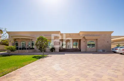 Villa - 5 Bedrooms - 7+ Bathrooms for sale in Al Qarain - Sharjah
