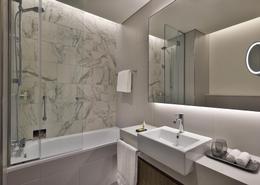 Bathroom image for: Hotel and Hotel Apartment - 1 bedroom - 2 bathrooms for rent in DoubleTree by Hilton Abu Dhabi - Yas Island - Abu Dhabi, Image 1