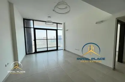 Apartment - 1 Bedroom - 2 Bathrooms for rent in Central Park Tower - Jumeirah Village Circle - Dubai
