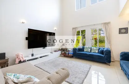 Townhouse - 3 Bedrooms - 4 Bathrooms for sale in Forat - The Lakes - Dubai