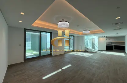 Penthouse - 3 Bedrooms - 4 Bathrooms for rent in Alpha Green Tower - Jumeirah Village Circle - Dubai