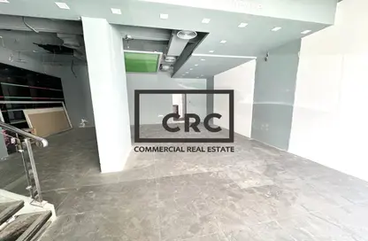 Retail - Studio for rent in Hamdan Street - Abu Dhabi