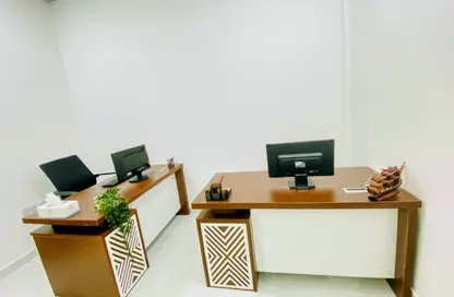 Office Space - Studio - 1 Bathroom for rent in Red Avenue - Al Garhoud - Dubai