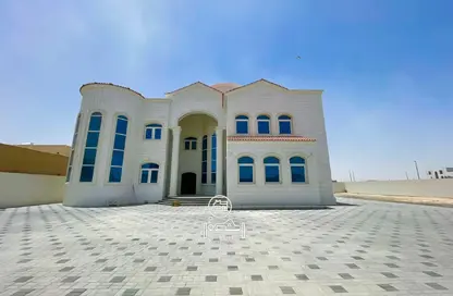 Villa - 7 Bedrooms - 7+ Bathrooms for rent in Shakhbout City - Abu Dhabi