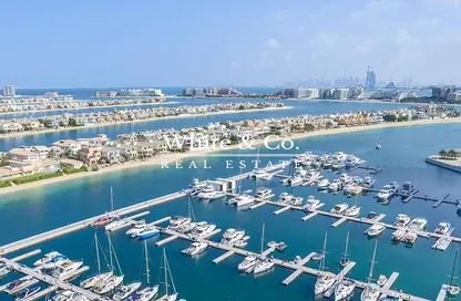 Water View image for: Penthouse - 4 Bedrooms - 5 Bathrooms for rent in Marina Residences 5 - Marina Residences - Palm Jumeirah - Dubai, Image 1