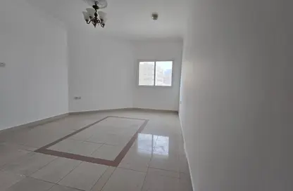 Apartment - 2 Bedrooms - 3 Bathrooms for rent in Corniche Tower - Ajman Corniche Road - Ajman