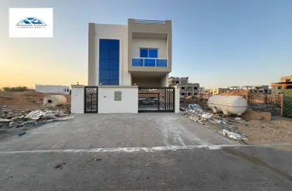 Villa - 3 Bedrooms - 5 Bathrooms for sale in Al Helio 2 - Al Helio - Ajman