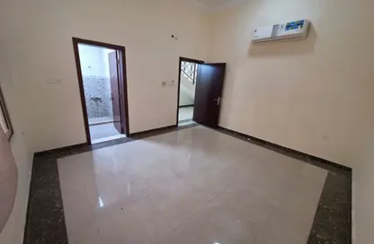 Apartment - 4 Bedrooms - 6 Bathrooms for rent in Al Amira Village - Al Yasmeen - Ajman