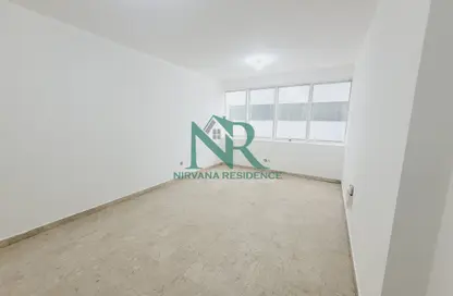 شقة - 2 غرف نوم - 2 حمامات للايجار في برج حمدان - الشارع الشرقي - شارع حمدان - أبوظبي