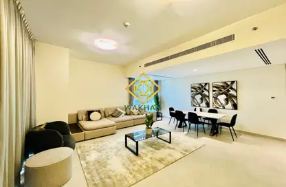 Living / Dining Room image for: Apartment - 2 Bedrooms - 3 Bathrooms for sale in Marina Arcade Tower - Dubai Marina - Dubai, Image 1