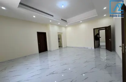 Apartment - 1 Bedroom - 1 Bathroom for rent in Baniyas West - Baniyas - Abu Dhabi