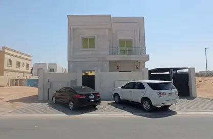 Villa - 5 Bedrooms - 7 Bathrooms for sale in Al Yasmeen 1 - Al Yasmeen - Ajman