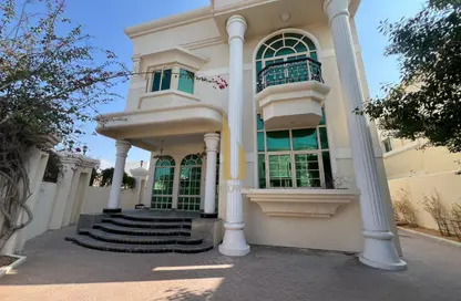 Villa - 5 Bedrooms - 5 Bathrooms for rent in Umm Suqeim 1 Villas - Umm Suqeim 1 - Umm Suqeim - Dubai