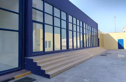 Bulk Rent Unit - Studio - 2 Bathrooms for rent in Gate Tower 1 - Musheiref - Ajman