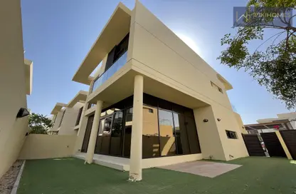 Villa - 3 Bedrooms - 5 Bathrooms for sale in Rockwood - DAMAC Hills - Dubai