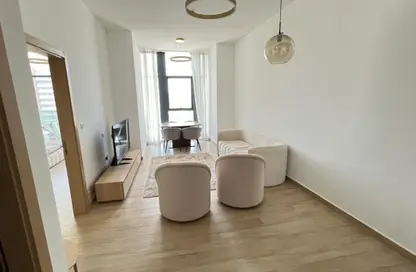 Apartment - 1 Bedroom - 2 Bathrooms for rent in Regina Tower - Jumeirah Village Circle - Dubai