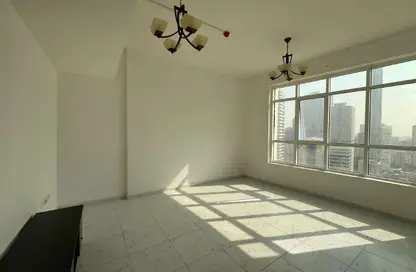 Apartment - 1 Bedroom - 2 Bathrooms for rent in Al Majaz 3 - Al Majaz - Sharjah