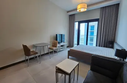Apartment - Studio - 1 Bathroom for sale in SOL Bay - Business Bay - Dubai