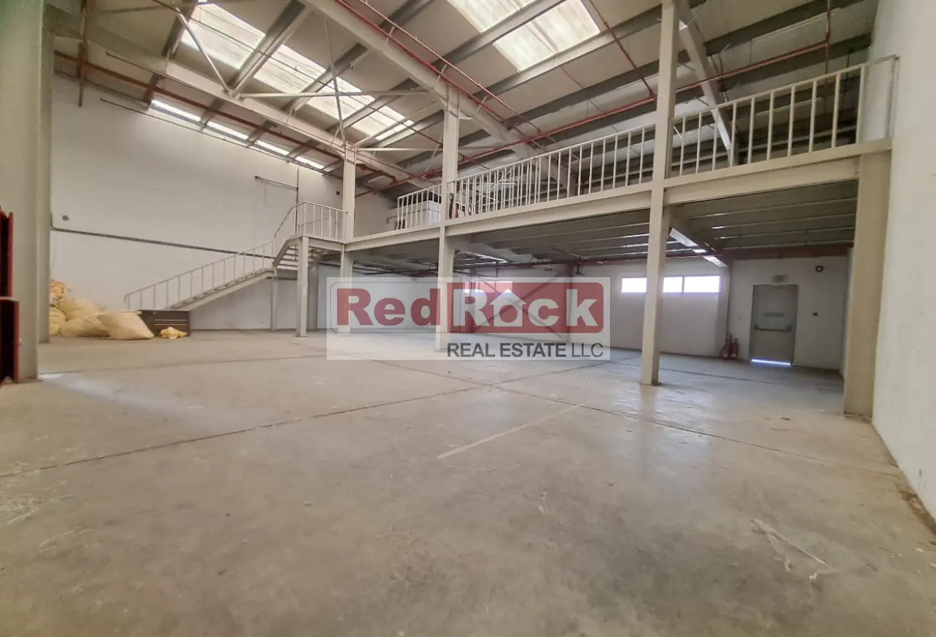 Warehouse for rent in Al Sajaa Industrial
