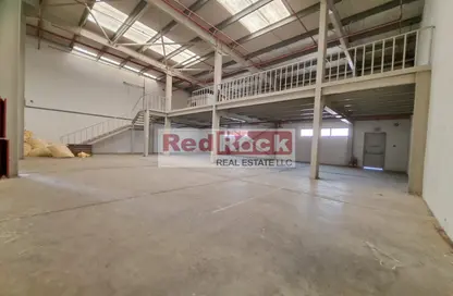 Warehouse - Studio - 1 Bathroom for rent in Al Sajaa Industrial - Al Sajaa - Sharjah