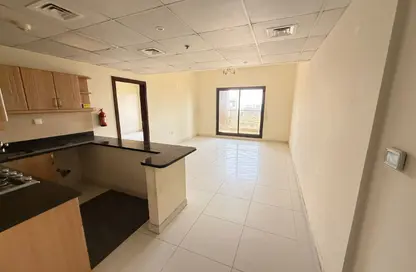 شقة - غرفة نوم - 2 حمامات للايجار في مساكن النخبة رقم 6 - مساكن النخبة الرياضية - مدينة دبي الرياضية - دبي